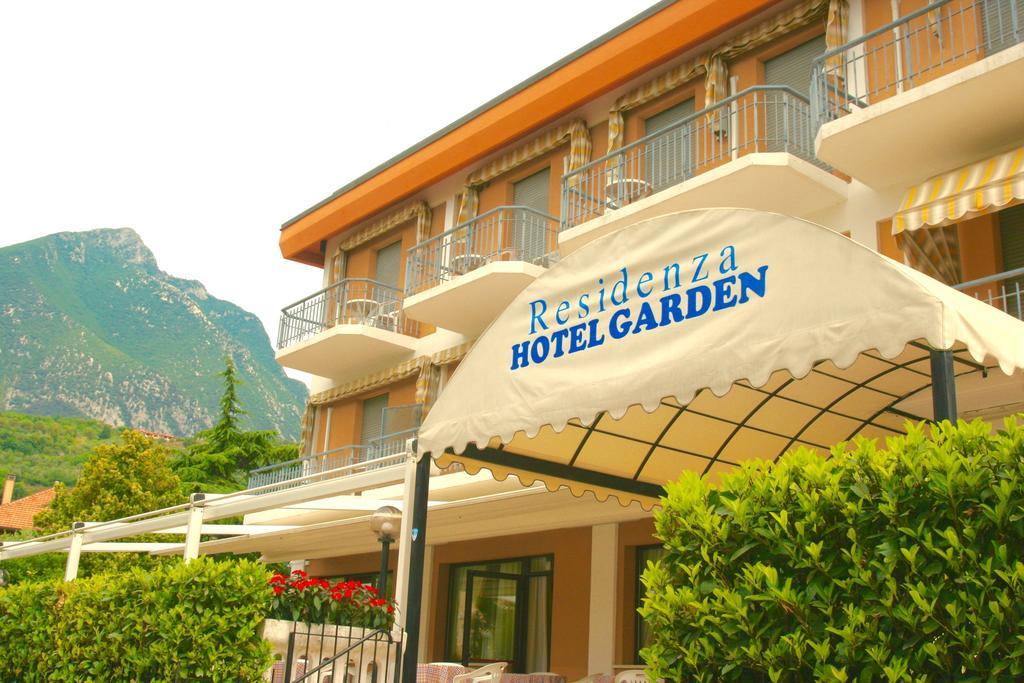 Residenza Hotel Garden Toscolano Maderno Ngoại thất bức ảnh