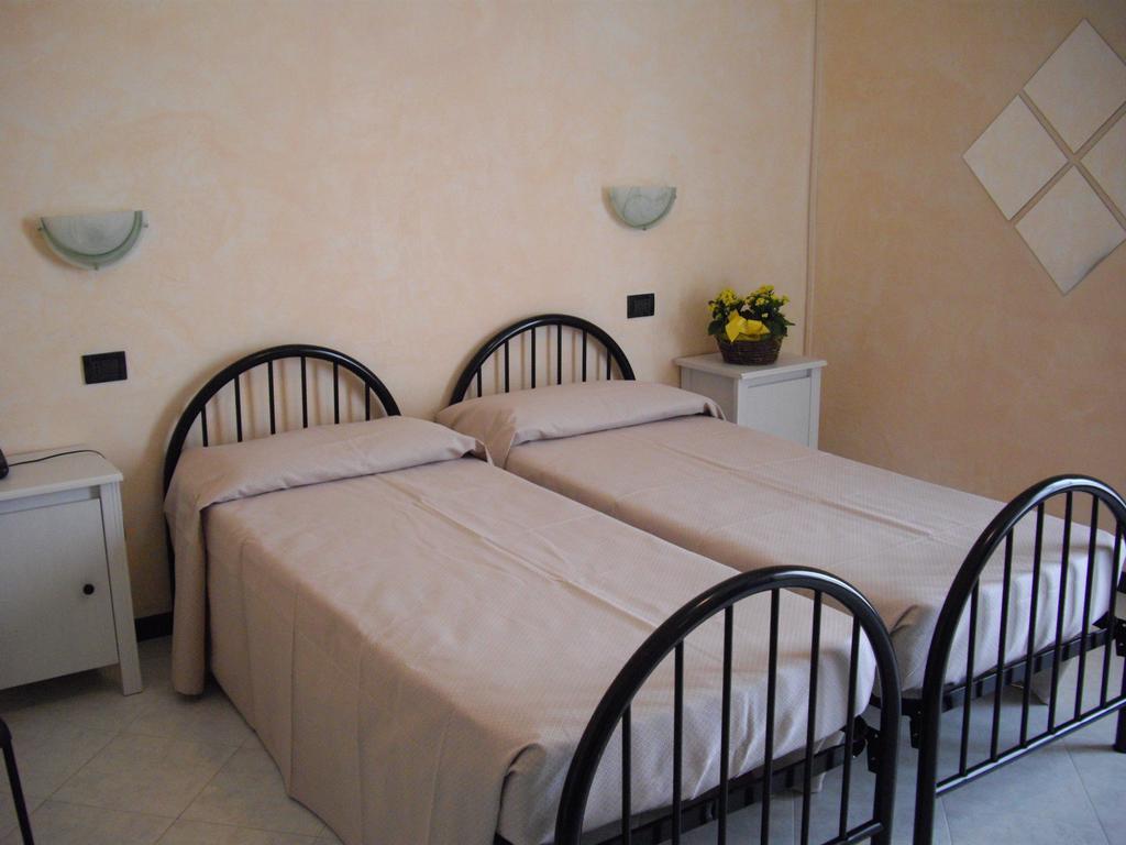 Residenza Hotel Garden Toscolano Maderno Ngoại thất bức ảnh