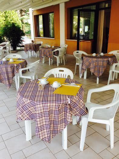 Residenza Hotel Garden Toscolano Maderno Ngoại thất bức ảnh
